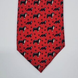 Vineyard Vines Tie Mens One Size Red Dog Cat Novelty 100% Silk USA NEW